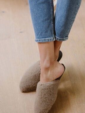 Jenni Kayne Shearling Mule/Flats Neutral-Tan Minimalist Luxury Pointy Toe